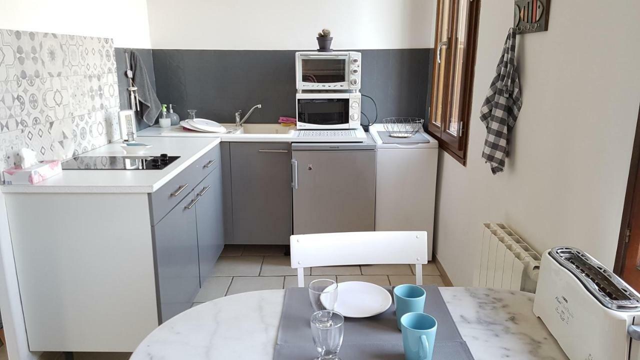 Studio 30 M2 500M Plages Mourillon 3 Personnes 툴롱 외부 사진